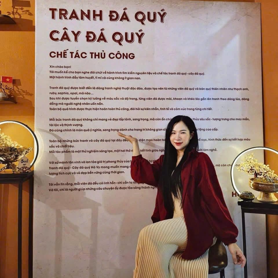 Người chế tác Vy Ngọc Hà